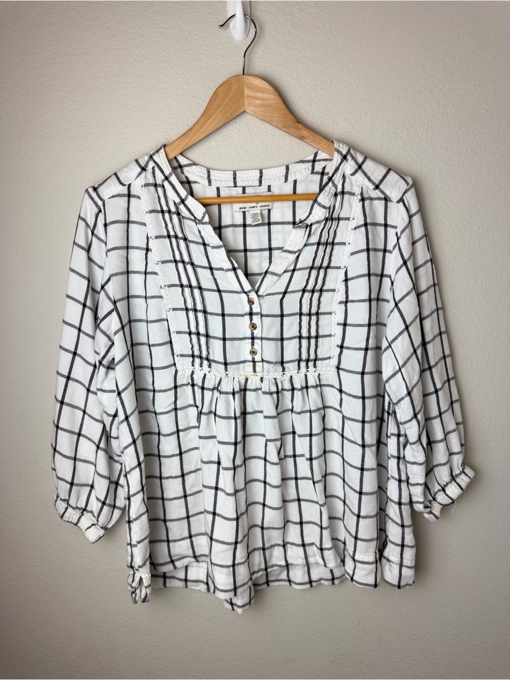 Wrangler Plaid V-Neck Peasant Blouse - White/Black